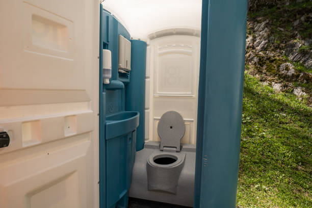 Best Portable bathroom rental  in North Auburn, CA